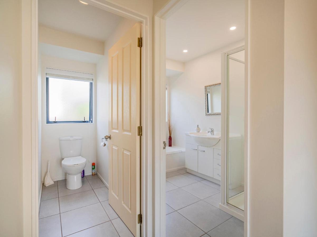 Sunlight Bach - Whitianga Holiday Home ภายนอก รูปภาพ
